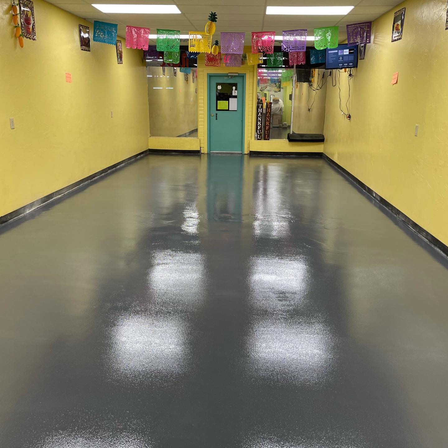 Commercial epoxy floor install Lubbock, TX